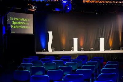 Nicola Schmidt räumte mit Gesang beim 18. Speaker Slam ab
