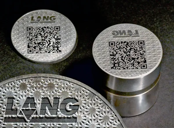 LANG zeigt auf der "World Money Fair 2026": Use Case für die 3D-Laserbearbeitung mit der Pulsaris 300fs