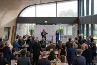 Airline-Caterer GIC International Catering feiert 25-jähriges Jubiläum. 25 Jahre erstklassige Bordverpflegung: GIC International Catering feiert Firmenjubiläum