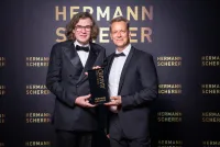 Dresdner Finanzprofi gewinnt Internationalen Speaker Slam