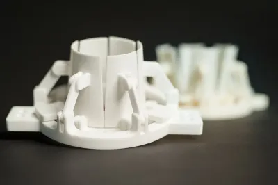 Von APC-TEC gefertigte Spreizklappe APC-TEC GmbH ist neues Mitglied im SEF Smart Electronic Factory e. V.