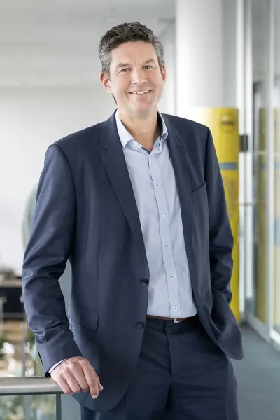 ARAG Experte Tobias Klingelhöfer mit den wichtigsten Infos zur Reisezeit Sommerurlaub ohne Stress: Diese Rechte haben Reisende