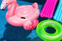 Swimming-Pool im Garten: Was Verbraucher wissen sollten