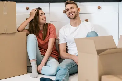 Die erste eigene Wohnung: Kosten und mögliche Finanzhilfen