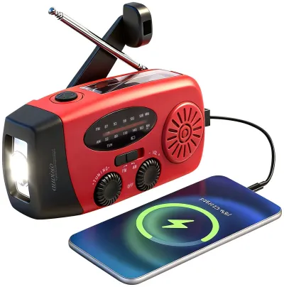 auvisio Kurbel-Notfallradio DOR-810 mit Taschenlampe und Solarladung, 2.000 mAh / www.pearl.de auvisio Kurbel-Notfallradio DOR-810 mit Taschenlampe