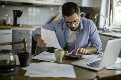 Mit einer bAV können Arbeitnehmer mithilfe des Arbeitgeber fürs Alter vorsorgen. Wie Arbeitgeber bei Altersvorsorge und Absicherung unterstützen können - Verbraucherinformation der ERGO Vorsorge Lebensversicherung