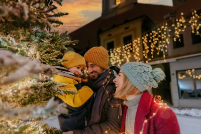 „Glitzermomente? Aber ja doch! Mit LINDA gut vorbereitet durch die Weihnachtszeit.“ – Die weihnachtl LINDA Apotheken: Glitzermomente für Kinder zu Weihnachten