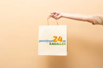 Bedruckte Papiertragetaschen von Pack4food24 Bedruckte Papiertragetaschen als umweltfreundliche und attraktive Werbefläche