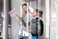 RAD UND STOCK: Design-Abo Endlosgestalten spart Auftraggebern und Creative Teams die Einzelbeauftragung