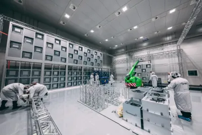 Weltraumteleskop erhält ISO 5 Reinraum in 5 Tagen