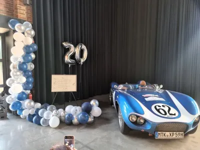 Bild von der Feier zum 20-jährigen Jubiläum bei abresa abresa feiert 20-jähriges Jubiläum