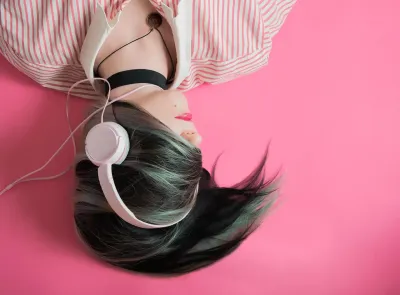 An der Spitze des Fortschritts: Music-Domains und Pop Musik