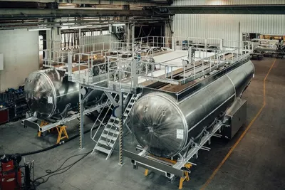 Steigtechnikspezialist KRAUSE auf der Motek 2023 - Maximale Sicherheit und Effizienz durch individuelle Zugänge und Sonderlösungen