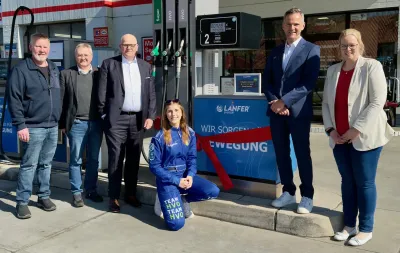 Bürgermeisterbesuch zur Einführung von HVO 100 in Haselünne. Lanfer Energie bringt HVO 100 ins Emsland
