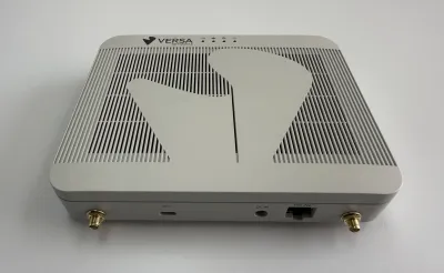 • Zertifizierter Extender bietet verteilten Zweigstellen leistungsstarke 5G-WAN-Konnektivität Neuer 5G-Extender von Versa für beste Konnektivität und einfache Integration in Infrastruktur