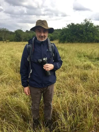 Burak von KrautTrotter® auf Fußsafari Die 5 besten Arten in Afrika auf Safari zu gehen