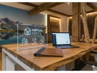 Coworking Piding schafft neuen Arbeitsort mit Blick auf die Berge im Berchtesgadener Land nahe Salzburg