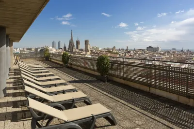 Feuerwerk zum Greifen nah: Die schönsten Hotels mit Dachterrasse für die Silvesternacht