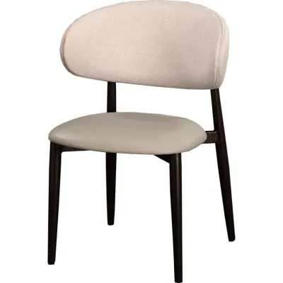 Designstühle mit dynamischer Formgebung