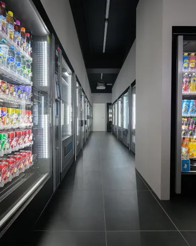 Deutschlands größter 24/7 Automaten-Supermarkt hat in München eröffnet Deutschlands größter 24/7 Automaten-Supermarkt hat in München eröffnet
