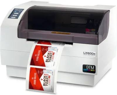 Erhältlich bei Kronenberg: Labeldrucker für individuelle Aufkleber und Farbetiketten