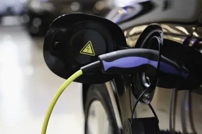 Mit dem E-Auto Geld dazuverdienen - Aktueller Tipp der ERGO Versicherung