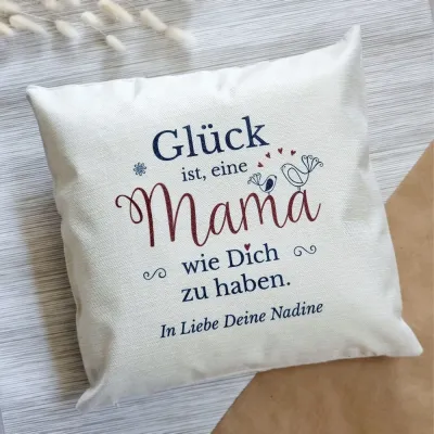 Ein einzigartiges Geschenk zum Muttertag bis 30 Euro ist dieses personalisierte Küstenglück-Kissen Personalisierte Muttertagsgeschenke bis 30 Euro