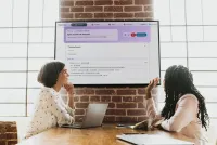 Erarbeitung eines KI-Workflows mit Vectense. / Bild: schnell.digital/Freepik 90% der Mittelständler meiden KI: Vectense hilft KMUs bei der Integration