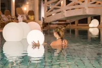 Lichtermeer "Frühlingsgefühle" im Dünenbad am Weissenhäuser Strand