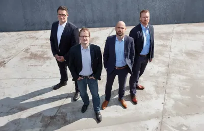 FlyNex Gründer (v.l.n.r.) A. Caballero (COO), H. Dirksen (CTO), M. Petrosjan (CFO), A. Dunsch (CEO) FlyNex schließt erfolgreich eine neue Finanzierungsrunde ab: TGFS und SBG stärken Wachstum