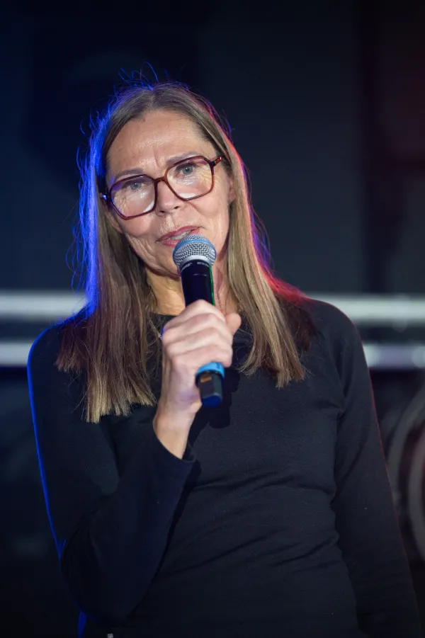 NEUE SPEAKER BRAUCHT DAS LAND