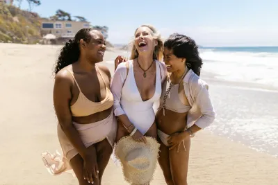 Sommer, Sonner, Bikini: Mini-Guide für unbeschwerte Strandtage