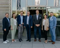 SYSTEAM wird neuer Distributor für Philips Monitore