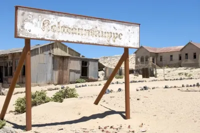 Geisterstadt Kolmannskuppe in Namibia Namibias Geisterstadt - Von Ochsenkarren und Diamanten