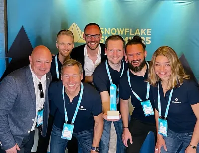 Ausgezeichnete Partnerschaft:   b.telligent wird Snowflake "EMEA Data Cloud Services Innovation Partner of the Year 2025"