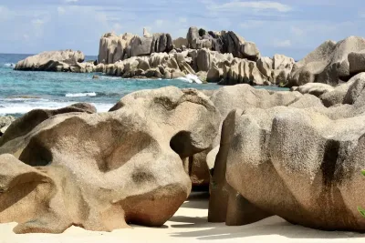 Granitinsel La Digue, Seychellen Afrikas schönste Inseln - Naturjuwelen im Indischen Ozean