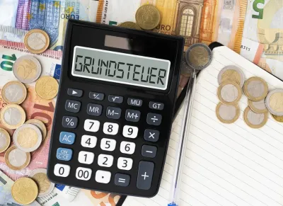 Grundsteuer Grundsteuer: Neue Entwicklungen und Herausforderungen bei der Verfassungsmäßigkeit