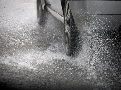 Aquaplaning - Verbraucherinformation der ERGO Versicherung