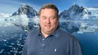 Warum es immer mehr Menschen in die Arktis und Antarktis zieht von Nikolas Kitzki / CEO Ikarus Tours