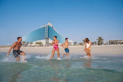 JUMEIRAH BEACH HOTEL: EINFACH ALLES, WAS DIE FAMILIE BRAUCHT