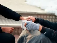 Knuspr startet Spendenaktion "Wärme schenken" zugunsten der Johanniter-Kältehilfe