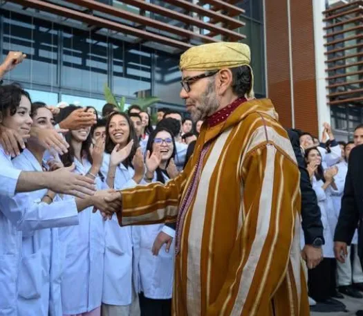 König Mohammed VI. weiht zwei hochmoderne Universitätskliniken in Rabat und Agadir ein, die allen Bürgern zugänglich sind