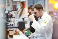 Elektronikfertigung international verzahnt: Limtronik und VIDEOTON bündeln Kompetenzen für US-Markt