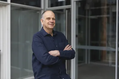 Lumenaza GmbH LUOX Energy feiert einjähriges Jubiläum mit einem Anstieg des Endkundengeschäfts bei Windkraft, PV und Wasserkraft
