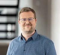 KI als Chefsache: CrossX-IT zeigte Geschäftsführern, wann Künstliche Intelligenz zum Risiko wird