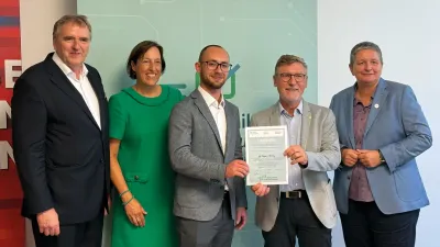 N. Pohlmann (ECO), S. Dehmel (Bitkom), L. Sommer und H. Joepen (NoSpamProxy), C. Plattner (BSI) v.l. NoSpamProxy in der Hall of Fame von BSI, eco und Bitkom