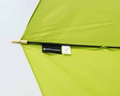 Neu im Schirmmacher-Sortiment: zeroPFC-Regenschirme. zeroPFC-Regenschirme: Nachhaltige Werbeartikel mit Stil und Verantwortung