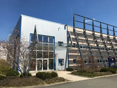 Die neue Produktionsstätte der KYOCERA Fineceramics Europe GmbH in Erfurt Neuer Technologie- und Produktionsstandort in Erfurt