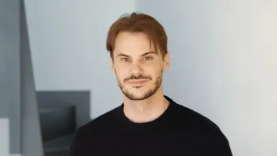 Neuer CEO der dataglobal Group: Nicolas Schwarzpaul Nicolas Schwarzpaul ist neuer CEO der dataglobal Group