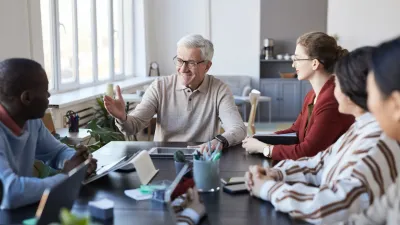 Warum neutrale Übergangsführung die Nachfolge im Mittelstand professionalisiert Generationenwechsel im Familienunternehmen